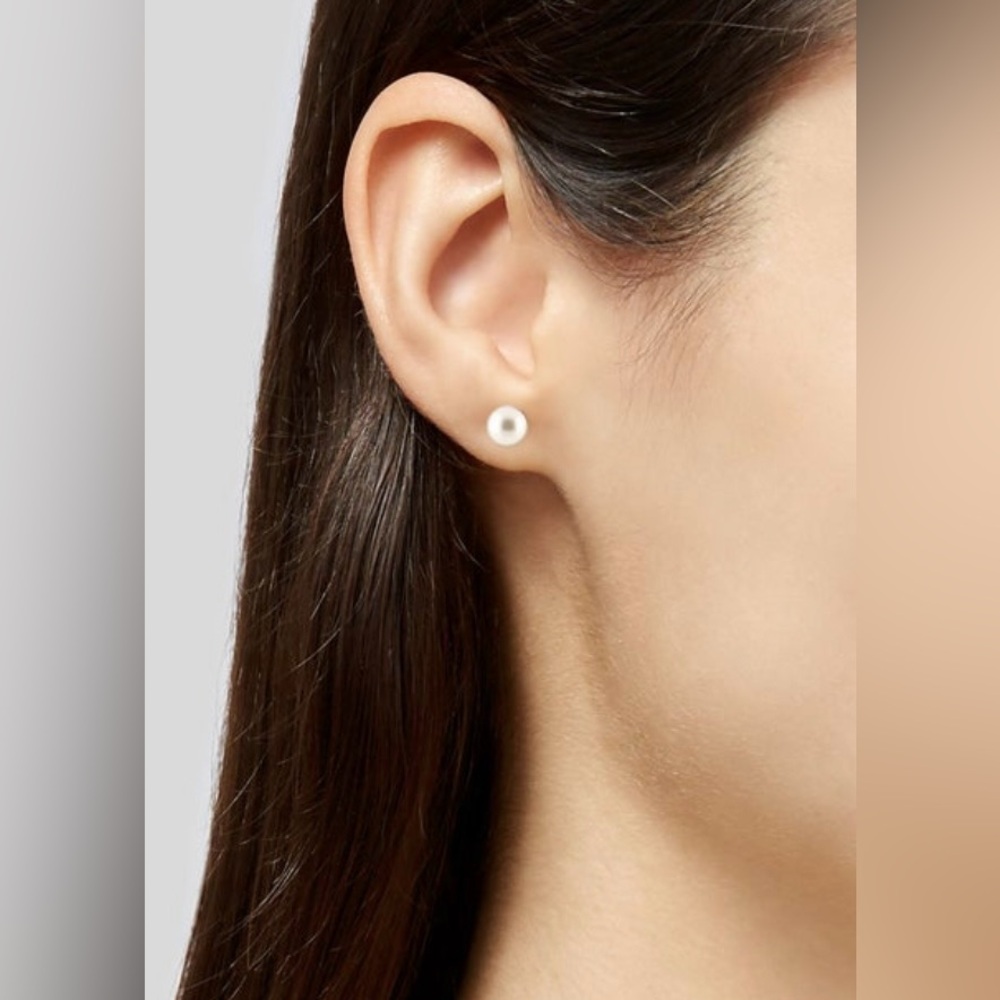 MiKIMOTO 18K Yellow Gold Pearl Stud Earrings